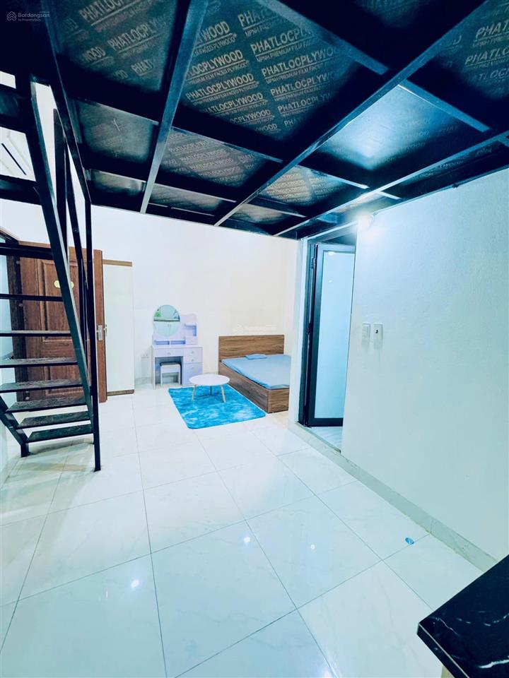Chính chủ cho thuê phòng căn hộ ccmn cuối đường văn quán bạch thái bưởi có gác xép giá 3,9 triệu