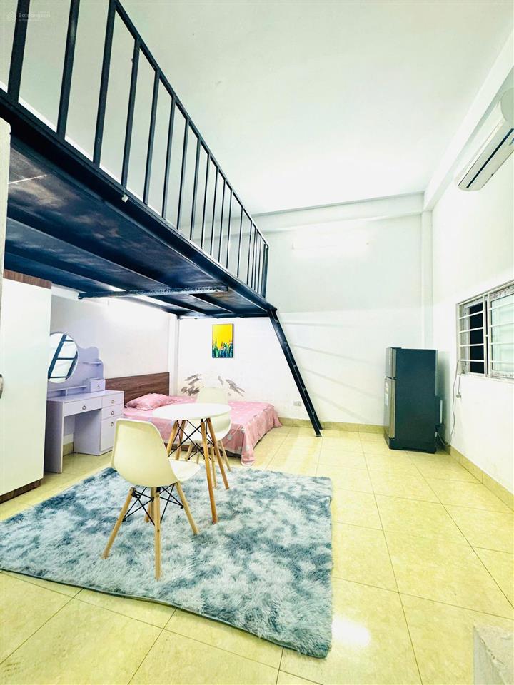 Chính chủ cho thuê phòng căn hộ ccmn cuối đường văn quán bạch thái bưởi có gác xép giá 3,9 triệu/th