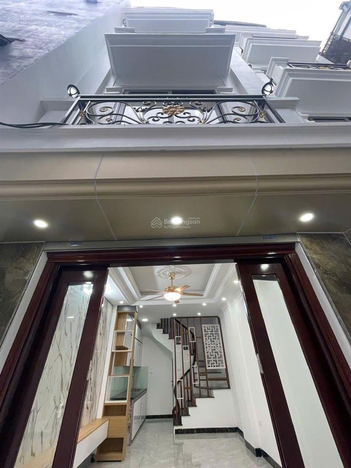 Bán gấp nhà la phù 50m 4 tầng chủ cần bán gấp nên giá đang tụt sâu. nhỉnh 5 tỷ