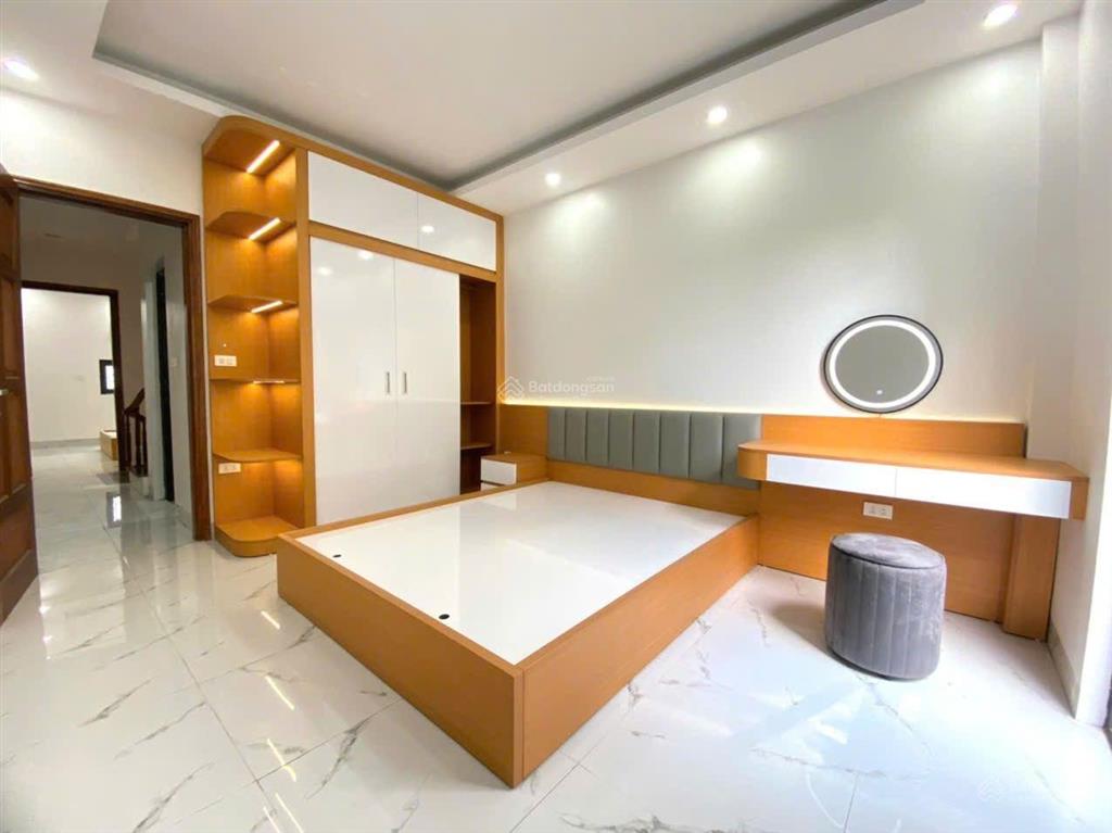 45m 4 tầng ngõ thông giá hợp lý nếu bạn cần một căn nhà vừa rộng vừa có vị trí đẹp