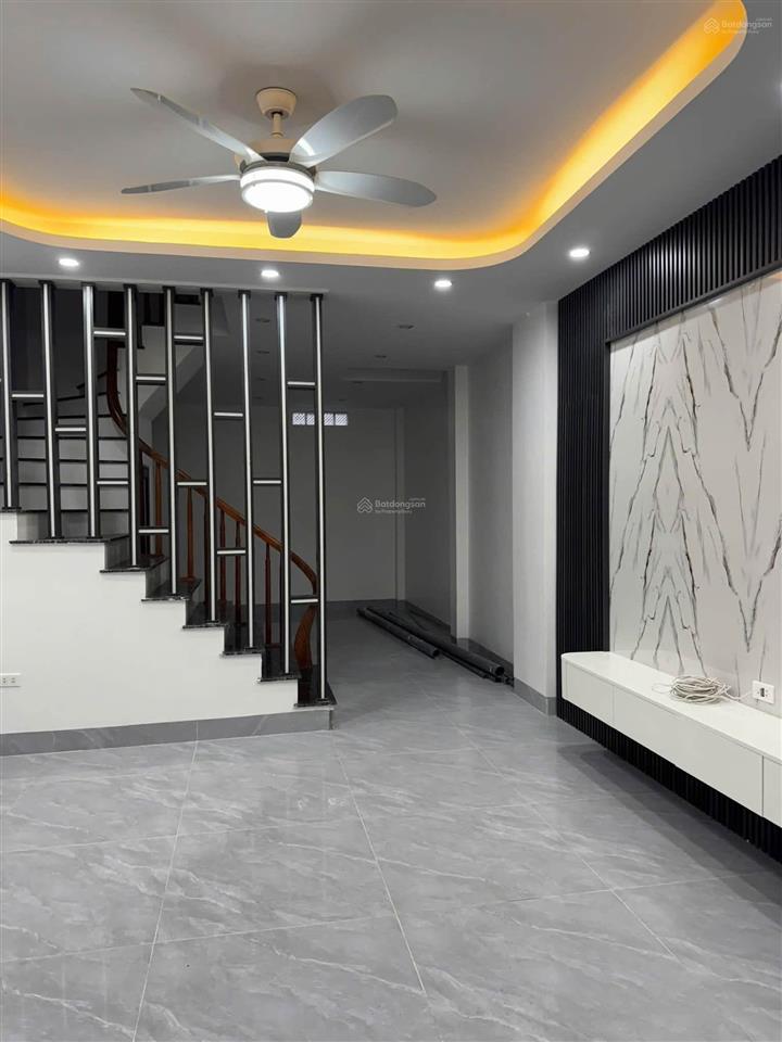68m 4 tầng dân xây giá chỉ 6,6 tỷ tại an thượng 10m ra đường ô tô tránh