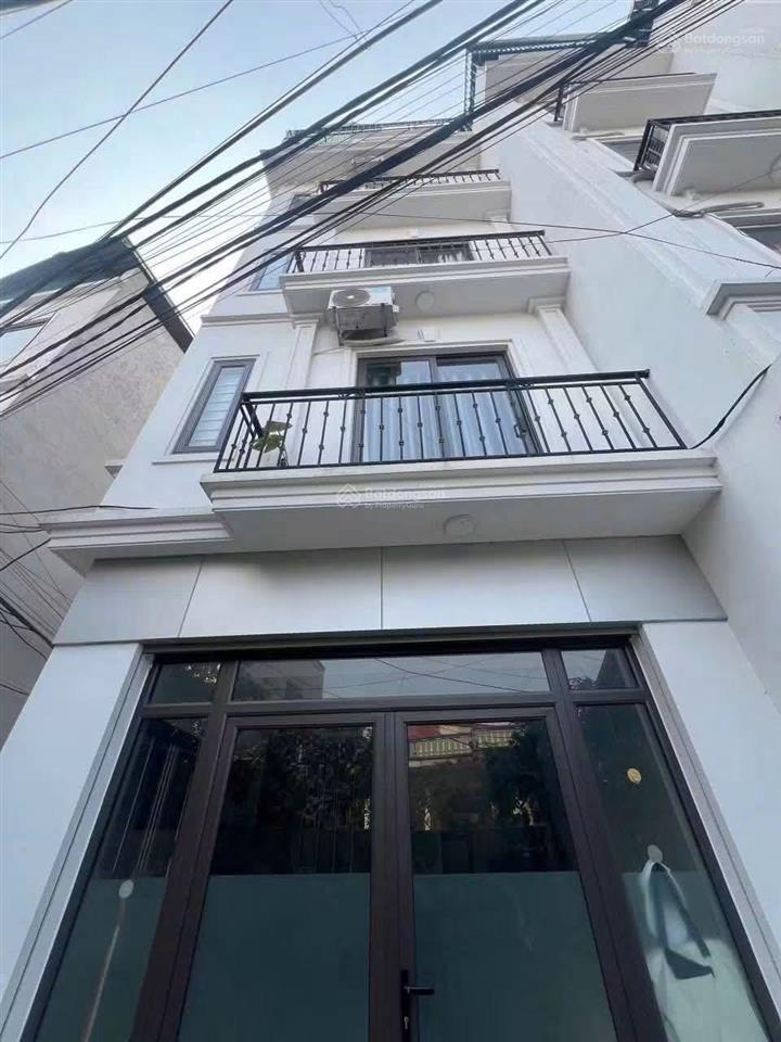 5,3 tỷ sở hữu ngay nhà lô góc tại la phù diện tích 35m. nhà 5 tầng hiện đại. căn góc