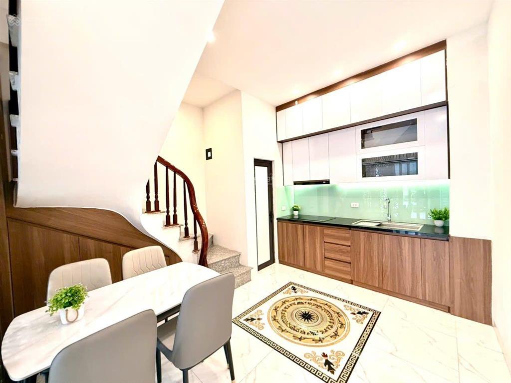 Mặt phố hoa thám la phù | kinh doanh đỉnh ô tô tránh full nội thất