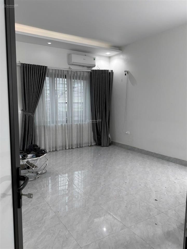 Căn góc 3 tầng  48,5m2  4pn  2 ô tô tránh  tiền phong  mê linh cũ  kinh doanh đẹp  chỉ 4 tỷ