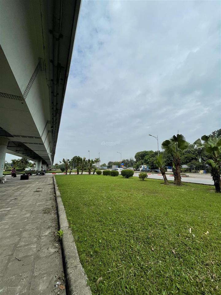Nhà đẹp nam hồng đông anh cũ  60,2m  mặt đường thông ô tô 7 chỗ  sát trục kd 5,8 tỷ có tl