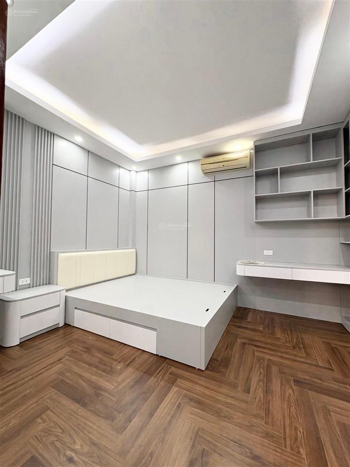 Bán nhà bằng liệt, hoàng mai, 55m2, 5t, 6n, 9.2 tỷ (ctl), ô tô, kinh doanh, gần phố