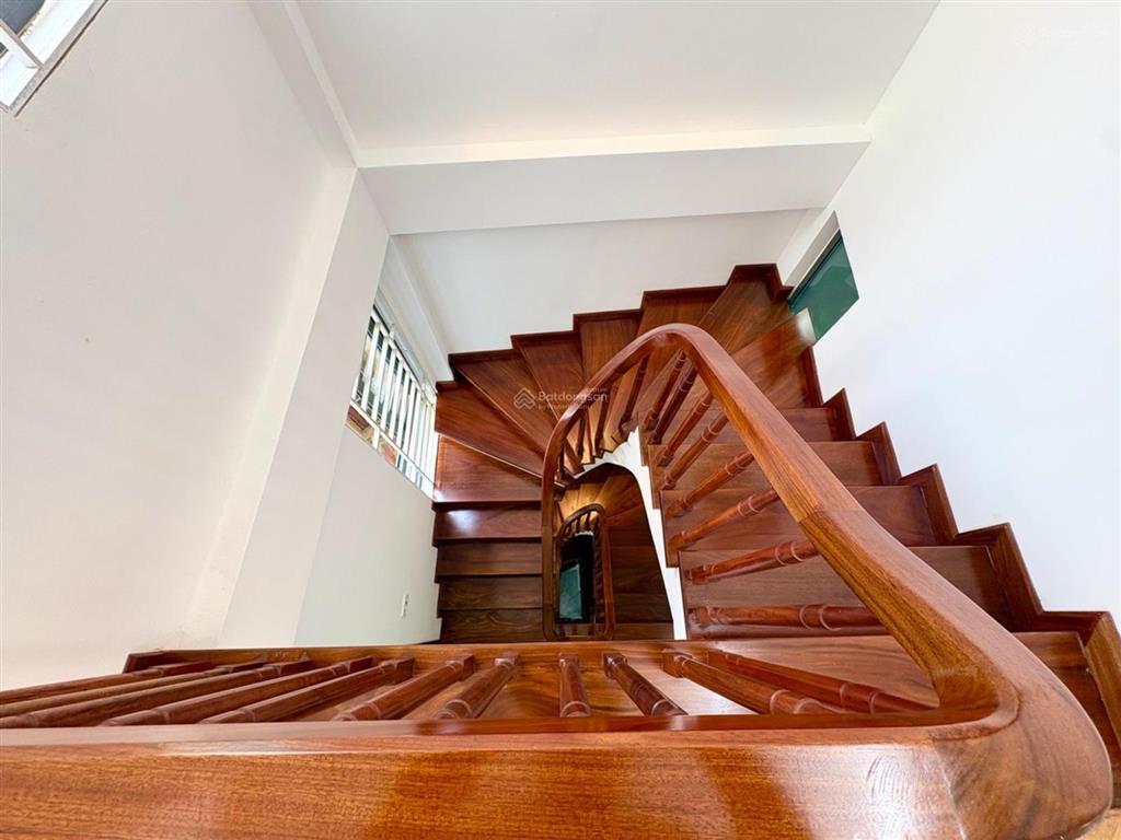 Bán nhà bằng liệt, hoàng mai, 55m2, 5t, 6n, 9.2 tỷ (ctl), ô tô, kinh doanh, gần phố