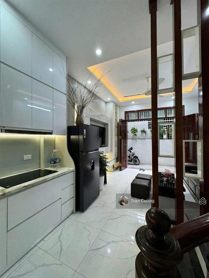 Bán nhà bằng liệt, hoàng mai, ô tô gần, nở hậu, mt 4m, 33m2, 7,35 tỷ