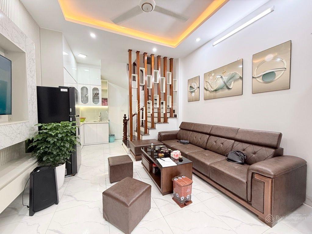 Bán nhà bằng liệt, hoàng mai, ô tô gần, nở hậu, mt 4m, 33m2, 7,35 tỷ