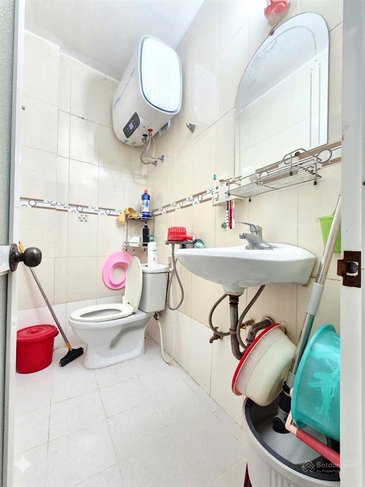 Bán nhà định công thượng, hoàng mai, 5 tầng, ô tô gần, 32m2, 6.7 tỷ(ctl)
