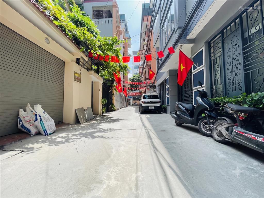 Bán nhà định công thượng, hoàng mai, gara, ô tô tránh, 75m2, 16,2 tỷ (ctl)