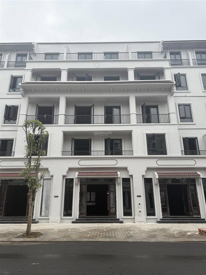 Bán nhà mặt phố tại vinhomes global gate, 18 tỷ, 75 m2, giá tốt