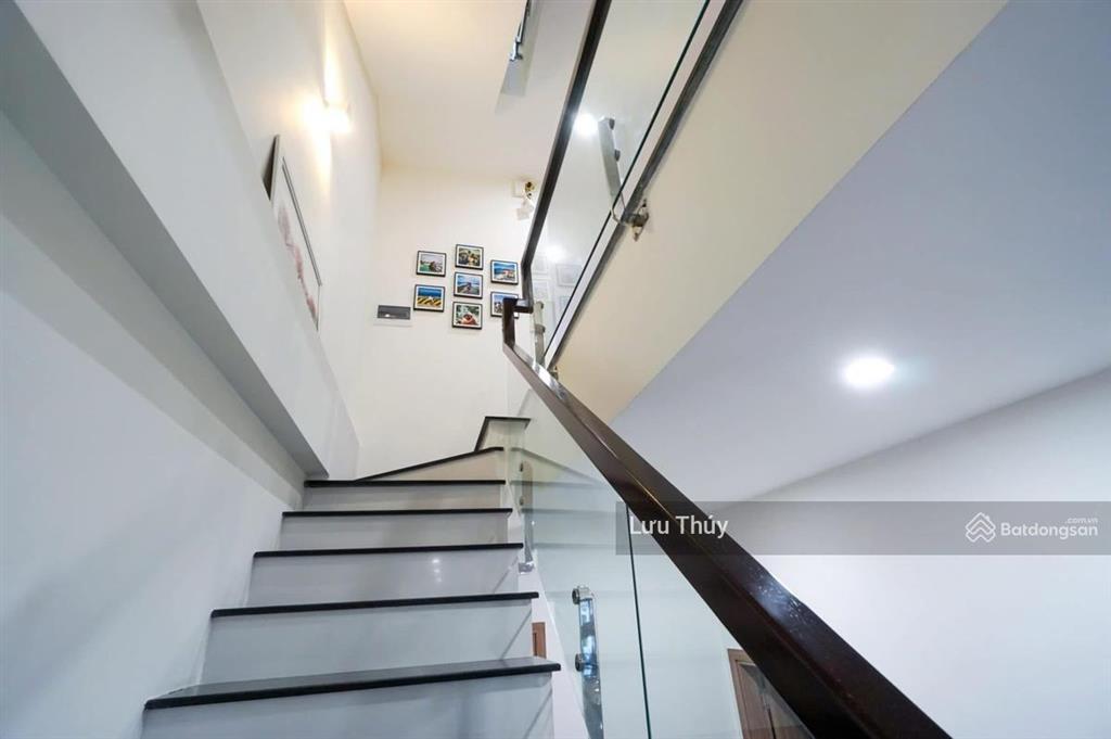 Bán nhà phân lô khu 918 phúc đồng long biên 16tỷ dt 65m2 mt 4.5m 5t thang máy ô tô tránh kinh doanh