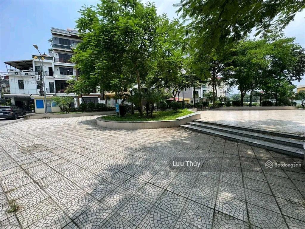 Bán đất tặng nhà phố hoàng như tiếp long biên 26 tỷ 100m2 mt 5.5m 3t ô tô tránh kinh doanh gần phố