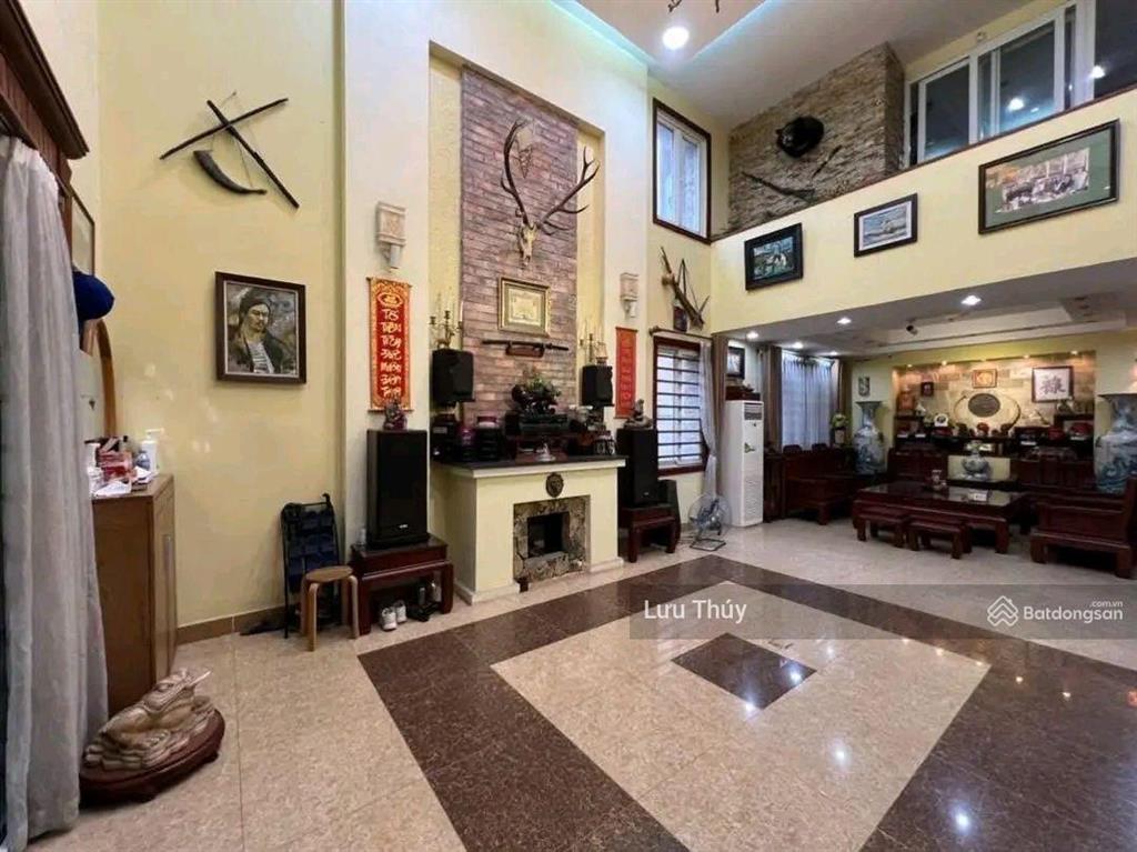 Bán nhà mặt phố tư đình long biên 35 tỷ dt 125m2 mt 8,5m 6t lô góc vỉa hè ô tô tránh kinh doanh