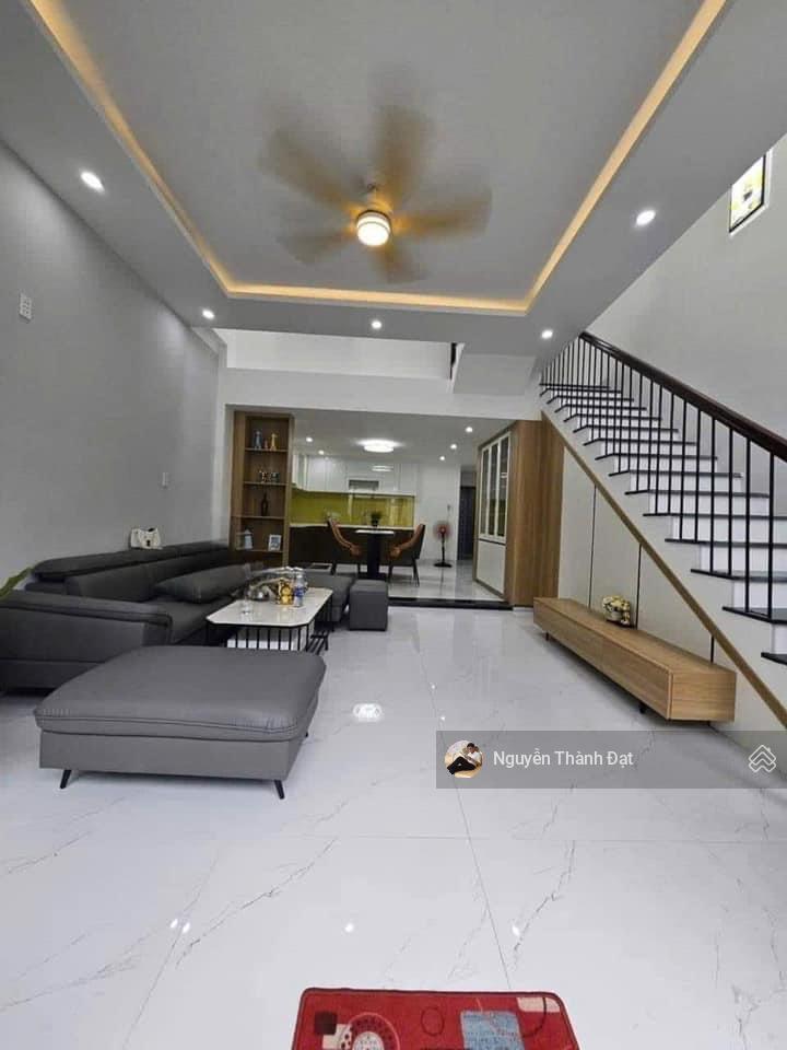 Bán nhà 75m² đang cho thuê 7 triệu/tháng ở gần vincom plaza dĩ an, bình dương, shr