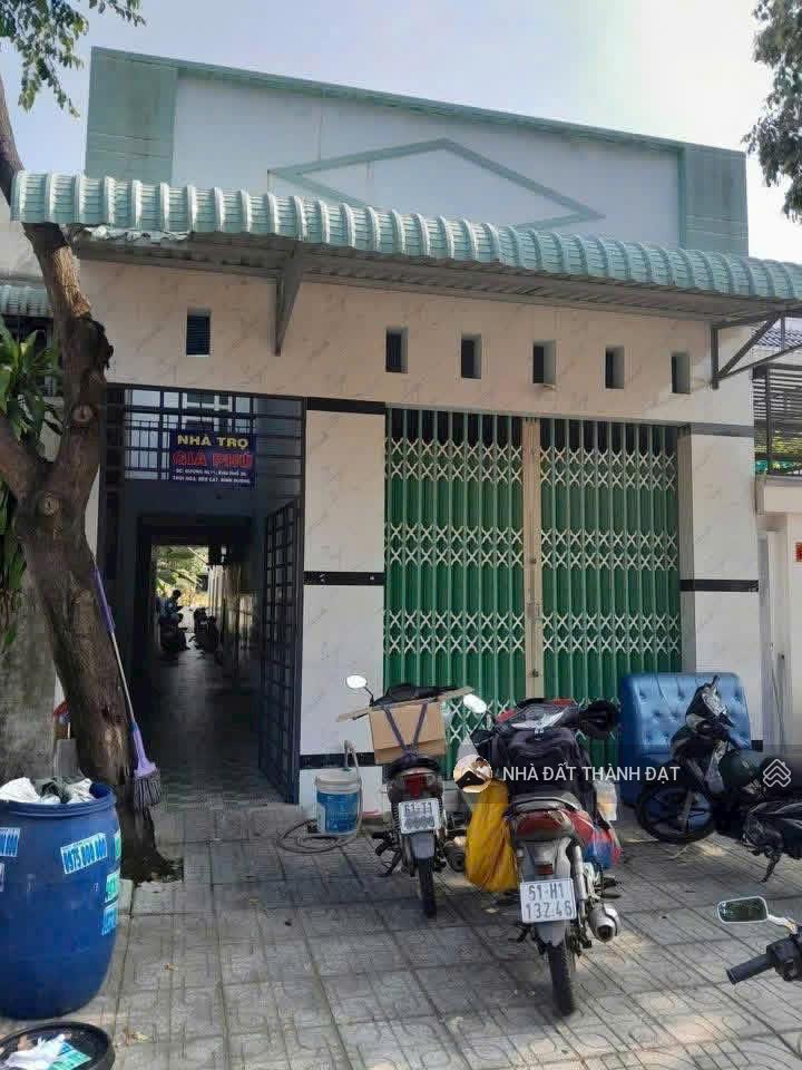 Bán nhanh dãy trọ 150m2 giá 930 triệu gần ubnd vĩnh tân , kcn visipii , shr hợp để đầu tư cho thuê