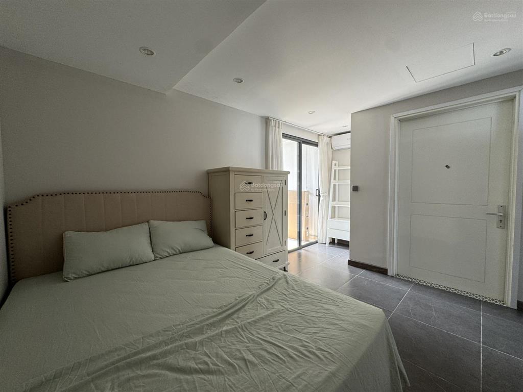 Căn hộ thang máy riêng, sân vườn 30m2, view ecopark 270 độ, 216m2 4 pn 3wc cực hiếm park premium