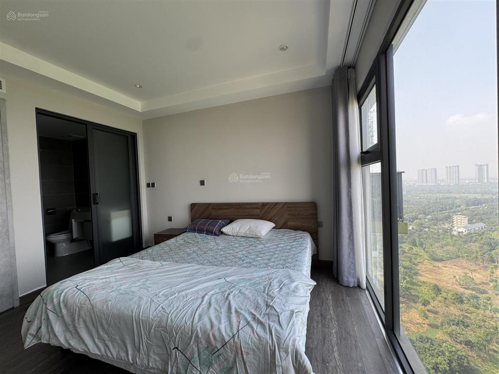 Căn hộ thang máy riêng, sân vườn 30m2, view ecopark 270 độ, 216m2 4 pn 3wc cực hiếm park premium