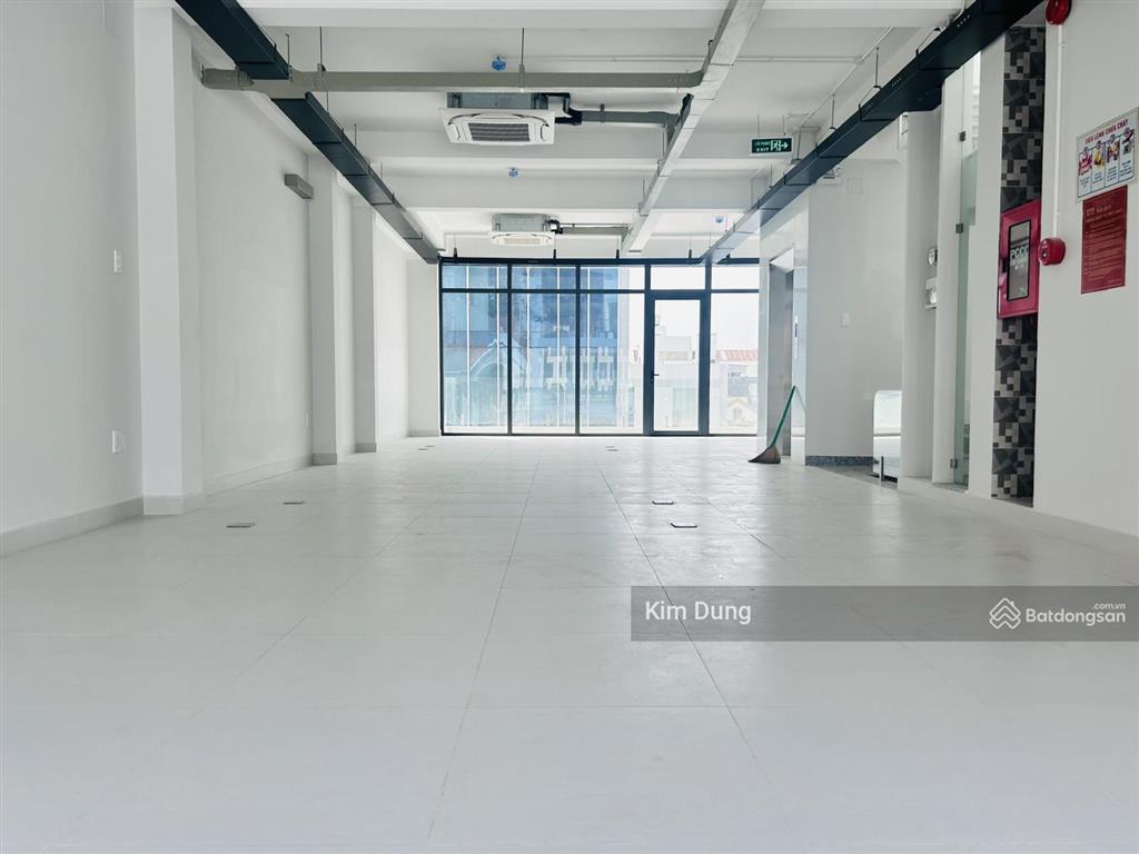 Tòa nhà đường hai bà trưng 7x20m trệt, 4 lầu cho thuê