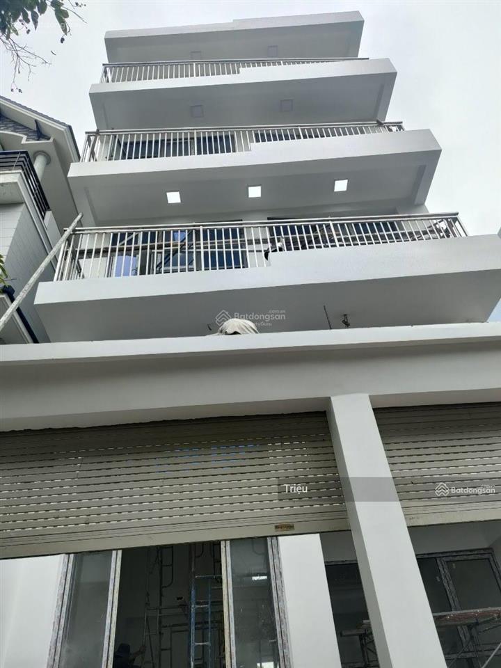 Cho thuê nhà tại đường hoàng việt, tân bình, 600m2