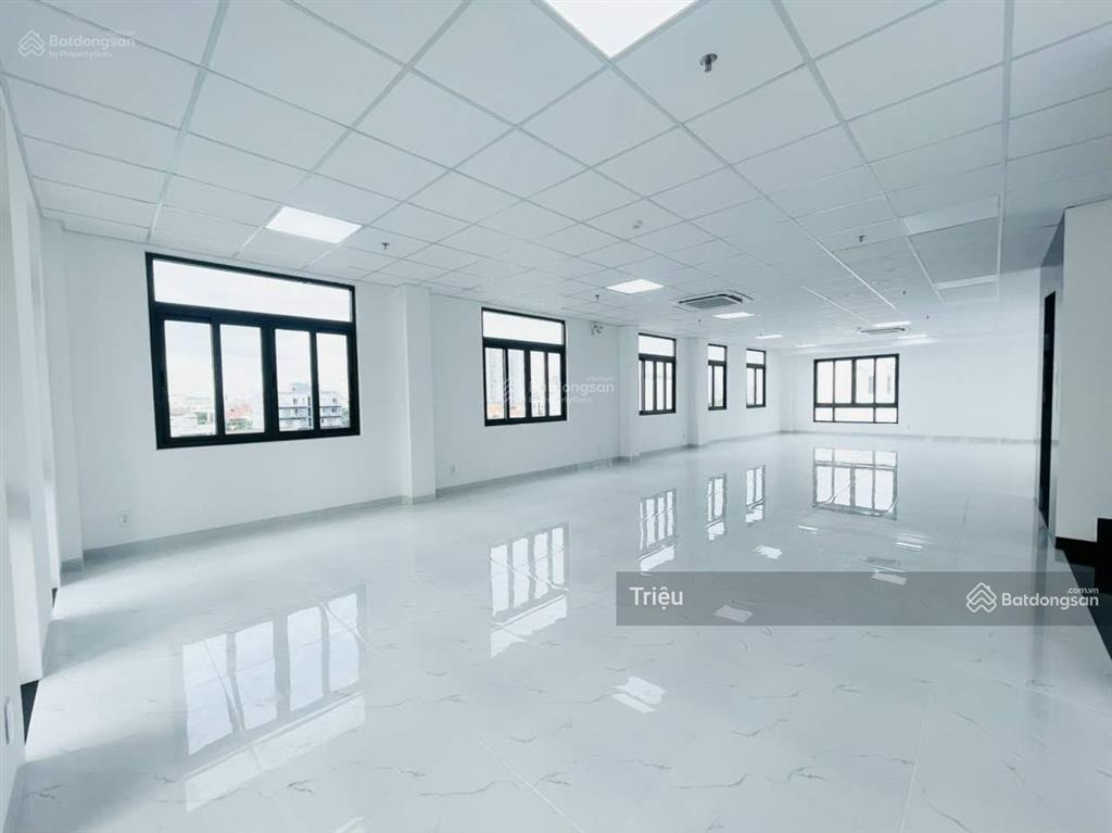 Cho thuê nhà tại đường hoàng việt, tân bình, 600m2