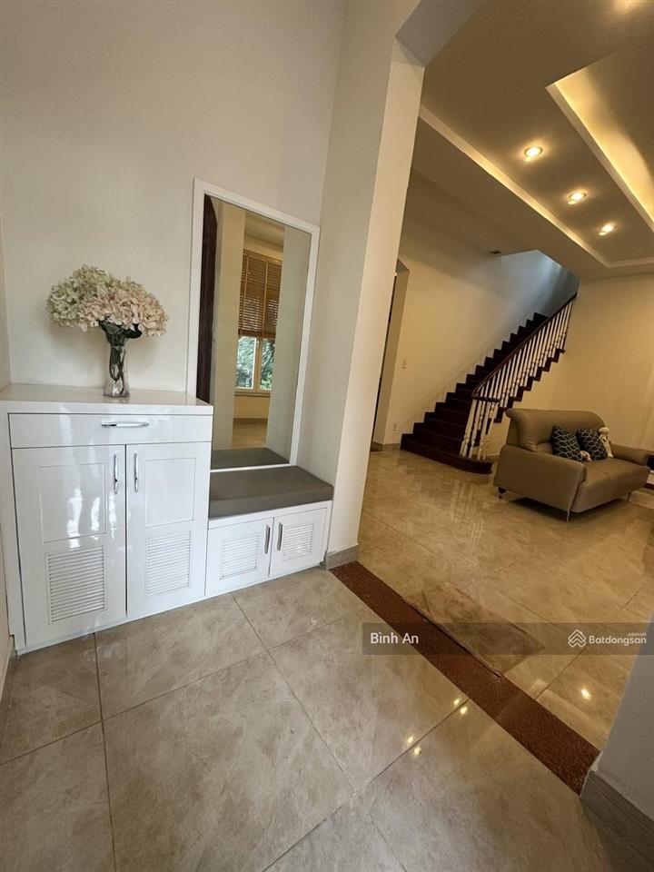 Cho thuê biệt thự khu k300, diện tích 15x23m trệt 2 lầu
