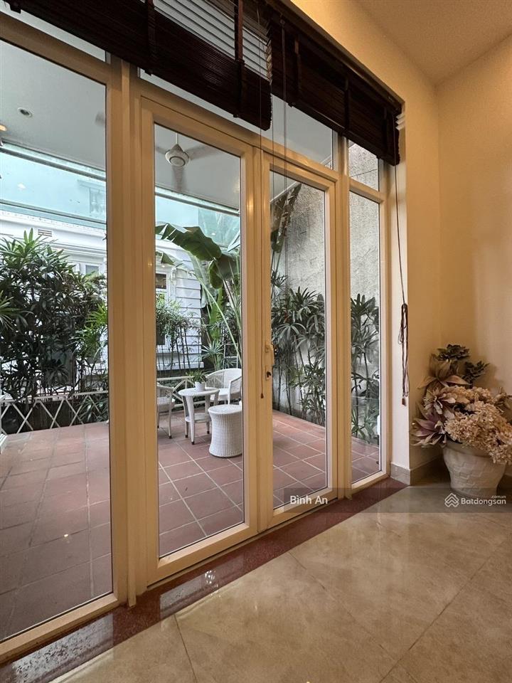 Cho thuê biệt thự khu k300, diện tích 15x23m trệt 2 lầu