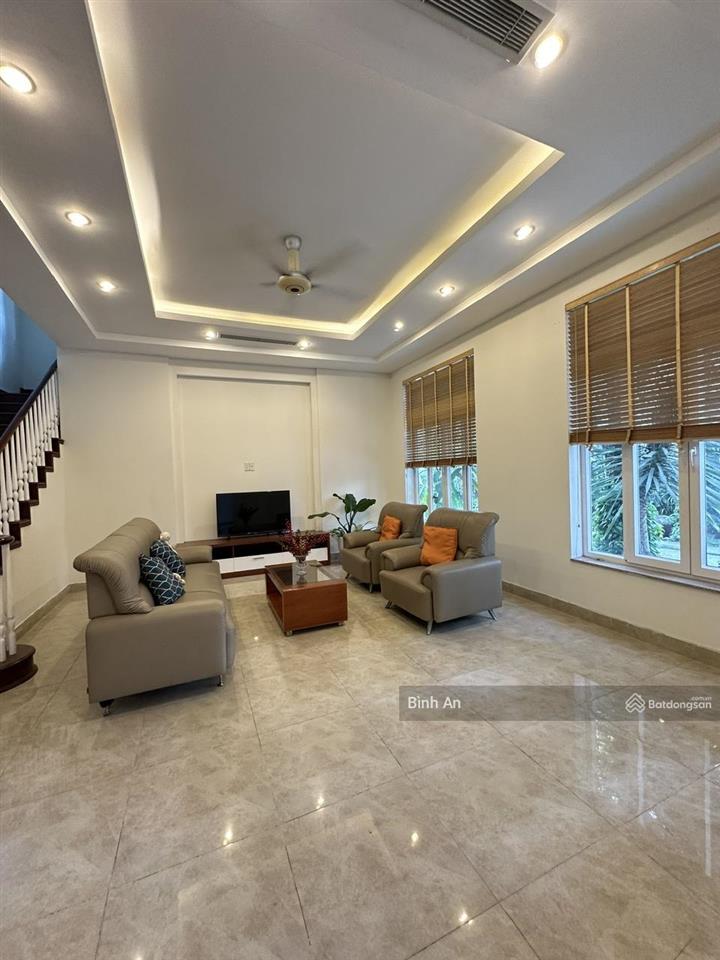 Cho thuê biệt thự khu k300, diện tích 15x23m trệt 2 lầu