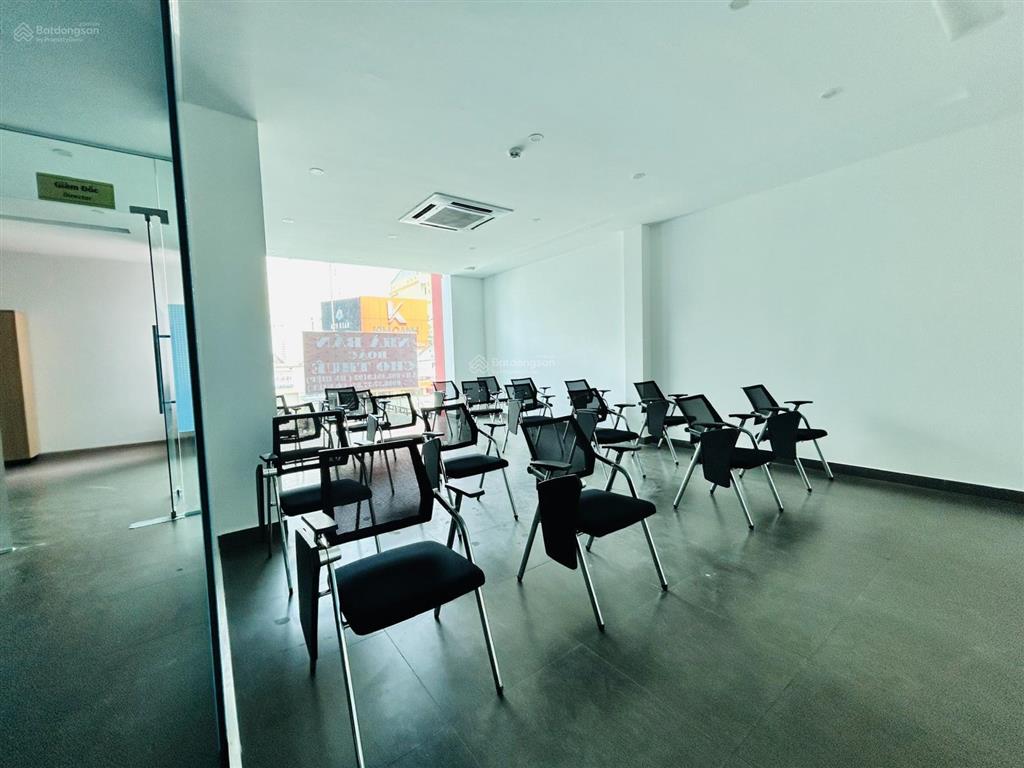 Nhà khu tân định diện tích 8x20m hầm trệt 4 lầu cho thuê
