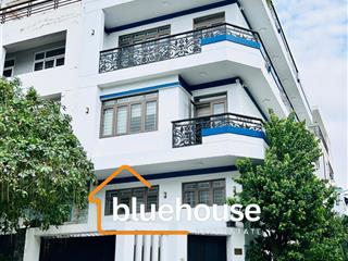 Nhà đường cách mạng tháng 8, diện tích 6x20m, trệt 4 lầu cho thuê