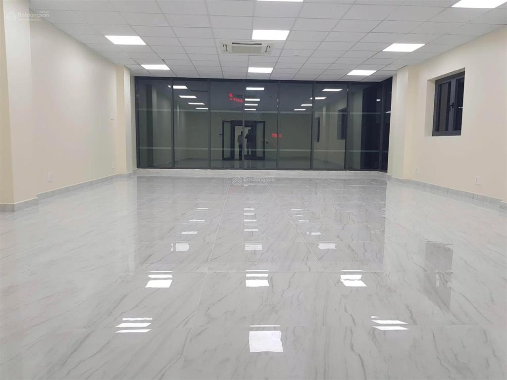 Nhà đường lý thường kiệt, diện tích 10x20m hầm trệt 4 lầu cho thuê