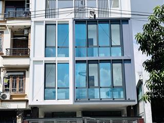 Nhà đường nguyễn thị diệu diện tích 8x20m hầm trệt 3 lầu cho thuê