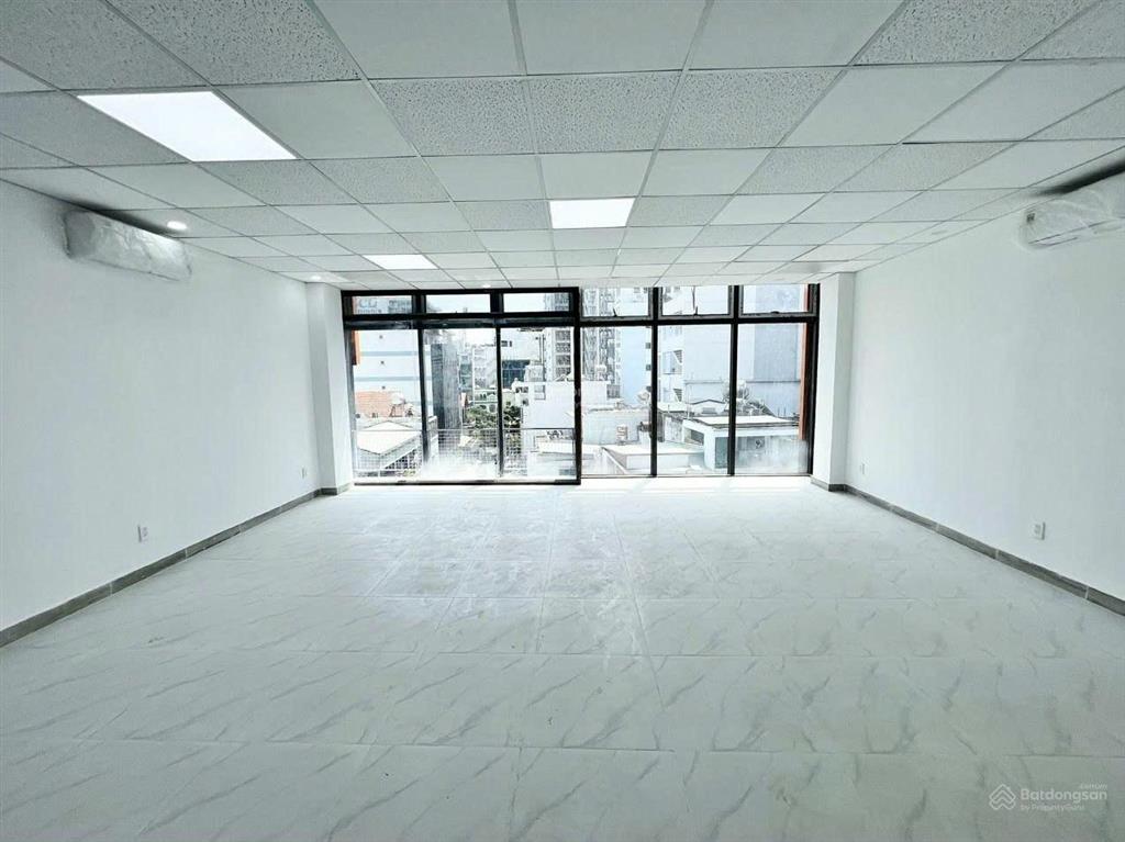 Nhà đường nguyễn văn thủ diện tích 8x17m hầm trệt 4 lầu cho thuê