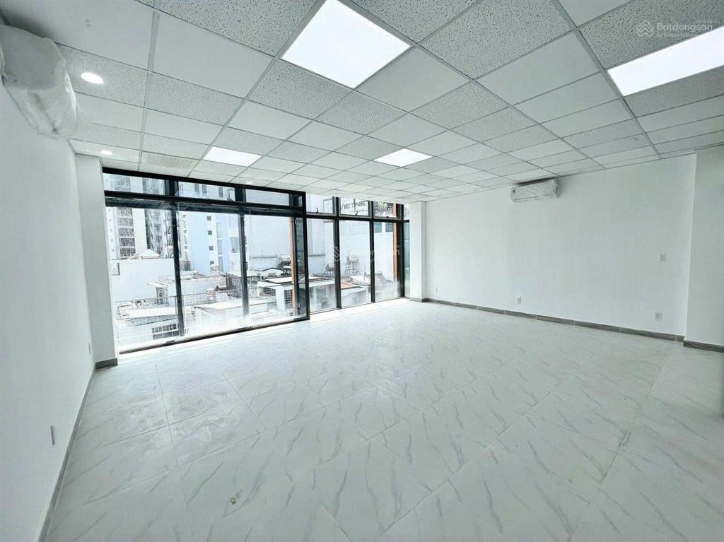 Nhà đường nguyễn văn thủ diện tích 8x17m hầm trệt 4 lầu cho thuê