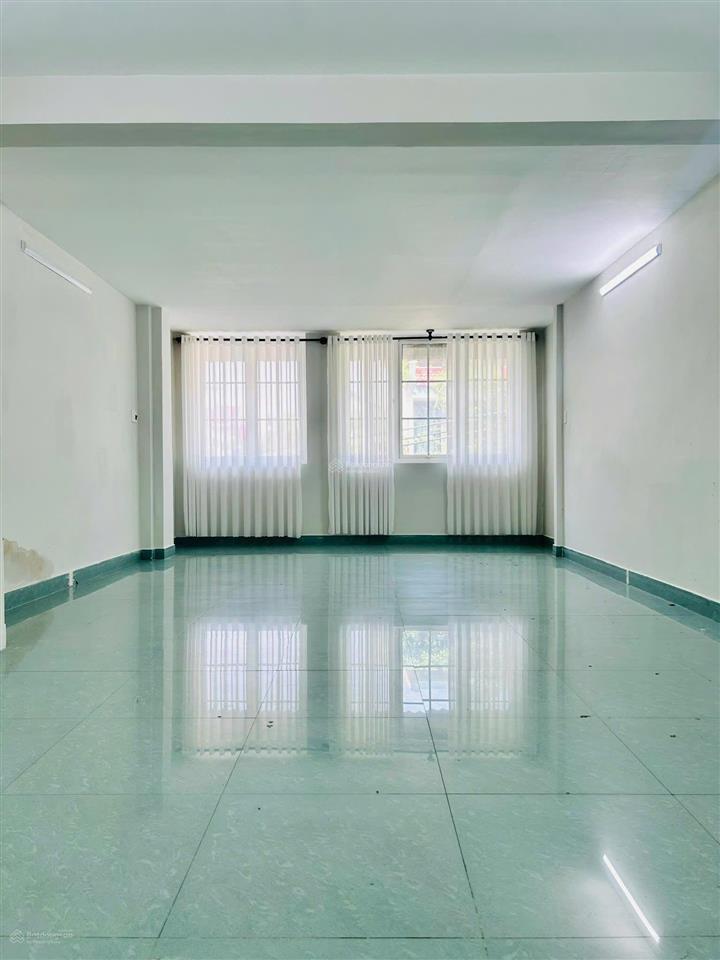 Nhà đường trần khánh dư, diện tích 5x20m, trệt 3 lầu, cho thuê