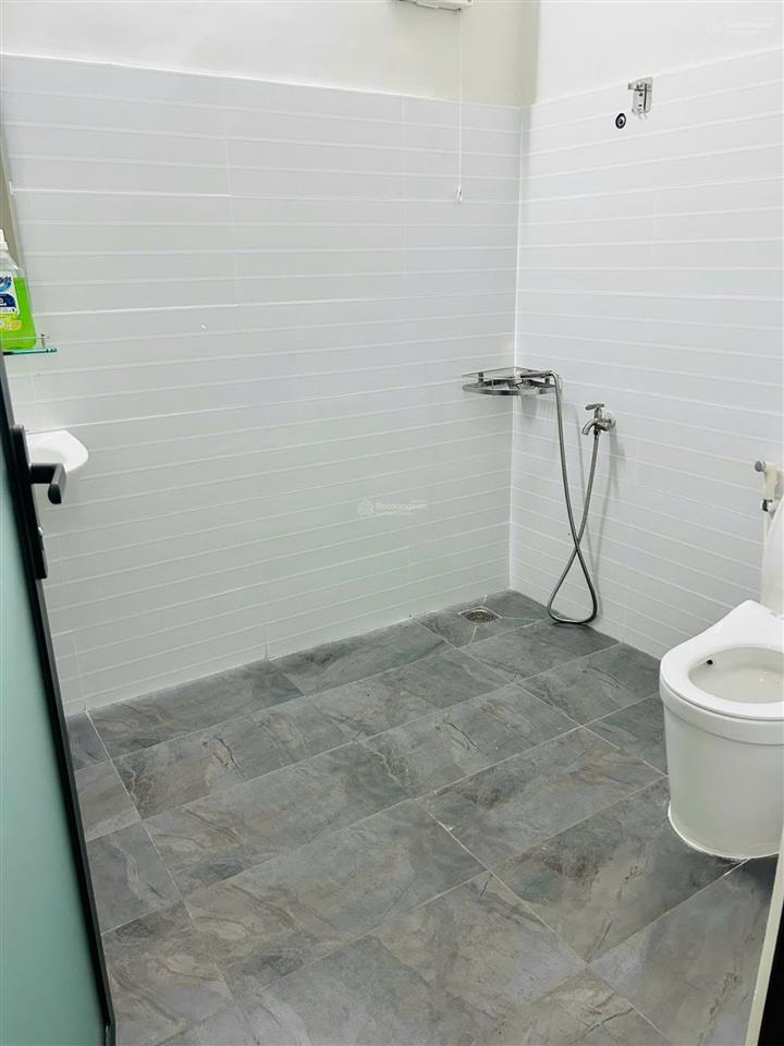 Nhà đường trần khánh dư, diện tích 5x20m, trệt 3 lầu, cho thuê
