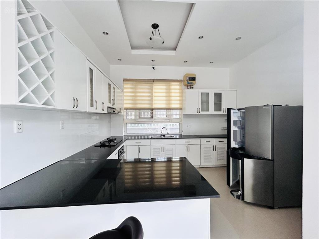 Villa đường võ thị sáu diện tích 12x20m trệt 2 lầu cho thuê