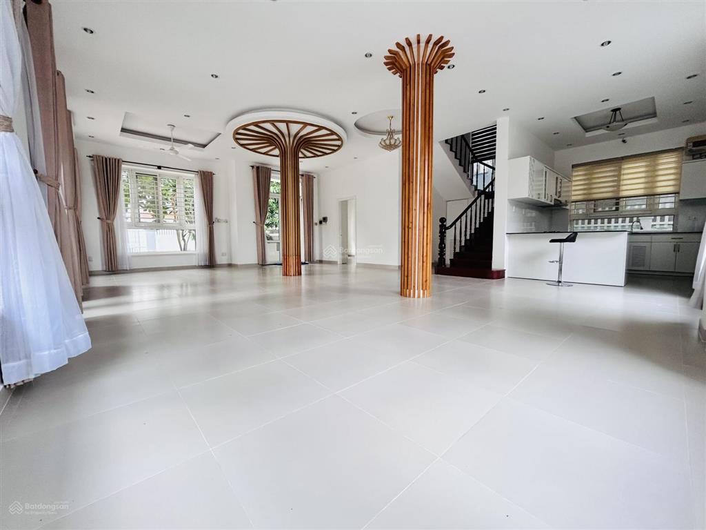 Villa đường võ thị sáu diện tích 12x20m trệt 2 lầu cho thuê