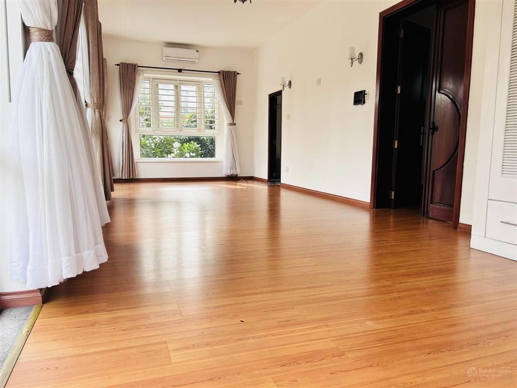 Villa đường võ thị sáu diện tích 12x20m trệt 2 lầu cho thuê