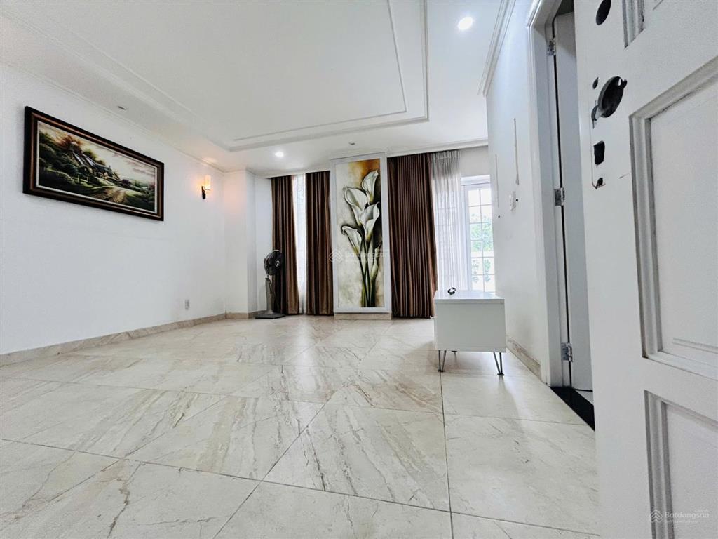 Nhà đường huỳnh tịnh của diện tích 7x20m trệt 2 lầu cho thuê
