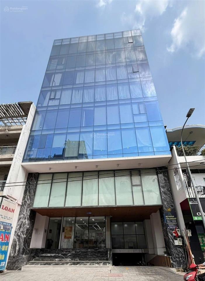 Tòa nhà mặt tiền khu sân bay, diện tích 10x20m, hầm 6 tầng cho thuê