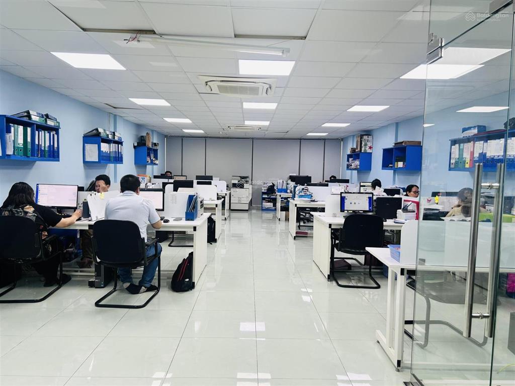 Tòa nhà mặt tiền khu đường hoa phan xích long diện tích 8x18m hầm 4 tầng cho thuê