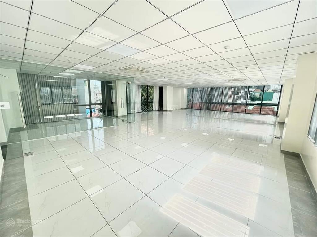Tòa nhà mặt tiền đường võ văn tần diện tích 8x20m hầm 4 tầng cho thuê