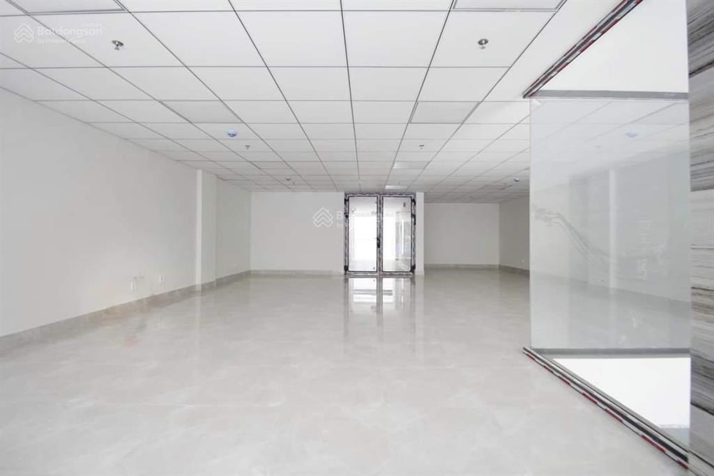 Tòa nhà đường nam kỳ khởi nghĩa diện tích 8x25m hầm 7 tầng cho thuê