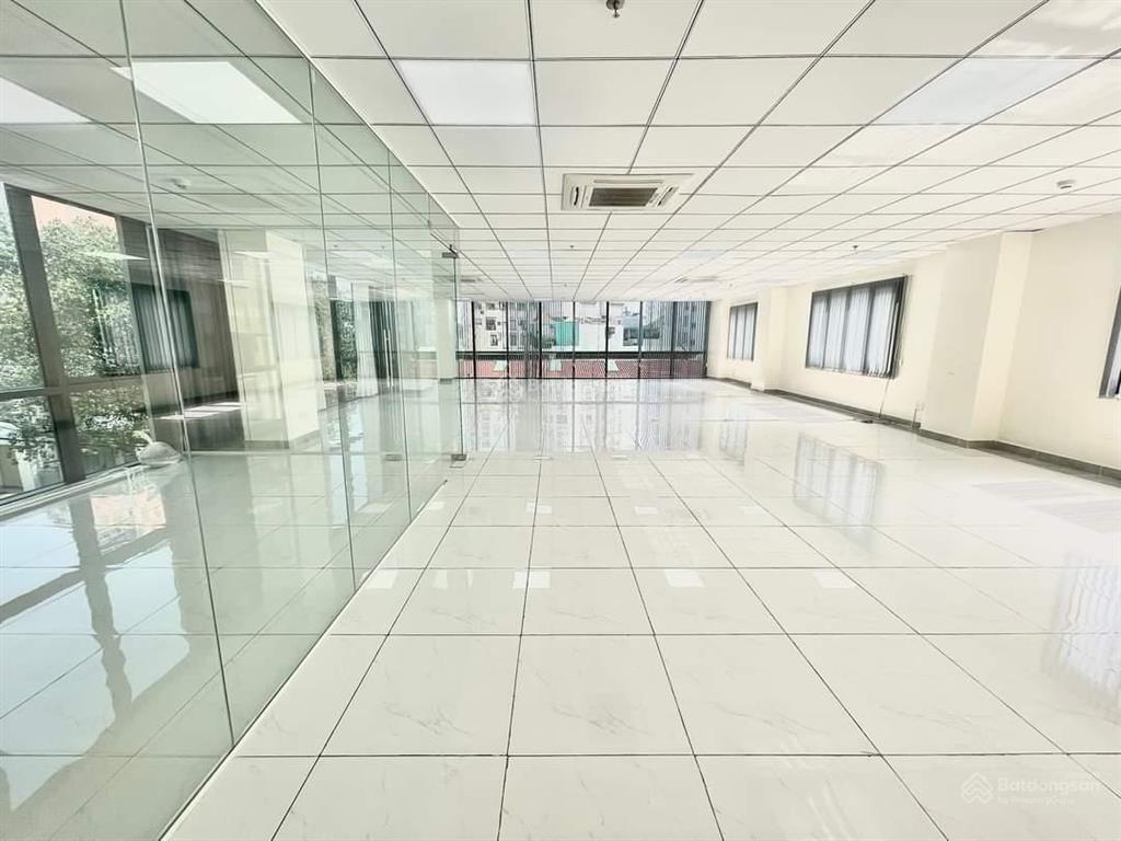 Tòa nhà mặt tiền đường nam kỳ khởi nghĩa diện tích 9x25m hầm 6 tầng