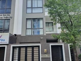 Nhà mặt tiền đường số 6 khu hà đô diện tích 5,5x16m trệt 3 lầu cho thuê