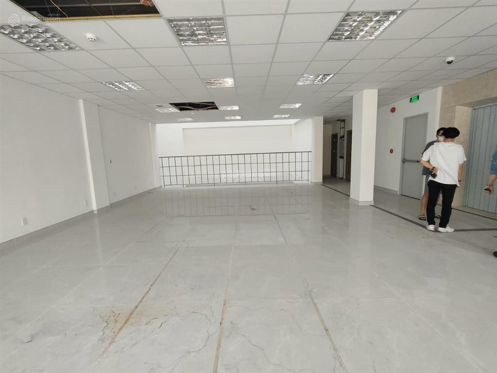 Tòa nhà mới xây mặt tiền đường hồng hà diện tích 8x20m hầm 5 tầng cho thuê