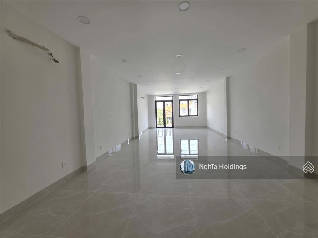 Nhà đường nguyễn bỉnh khiêm diện tích 5x20m hầm 4 tầng cho thuê