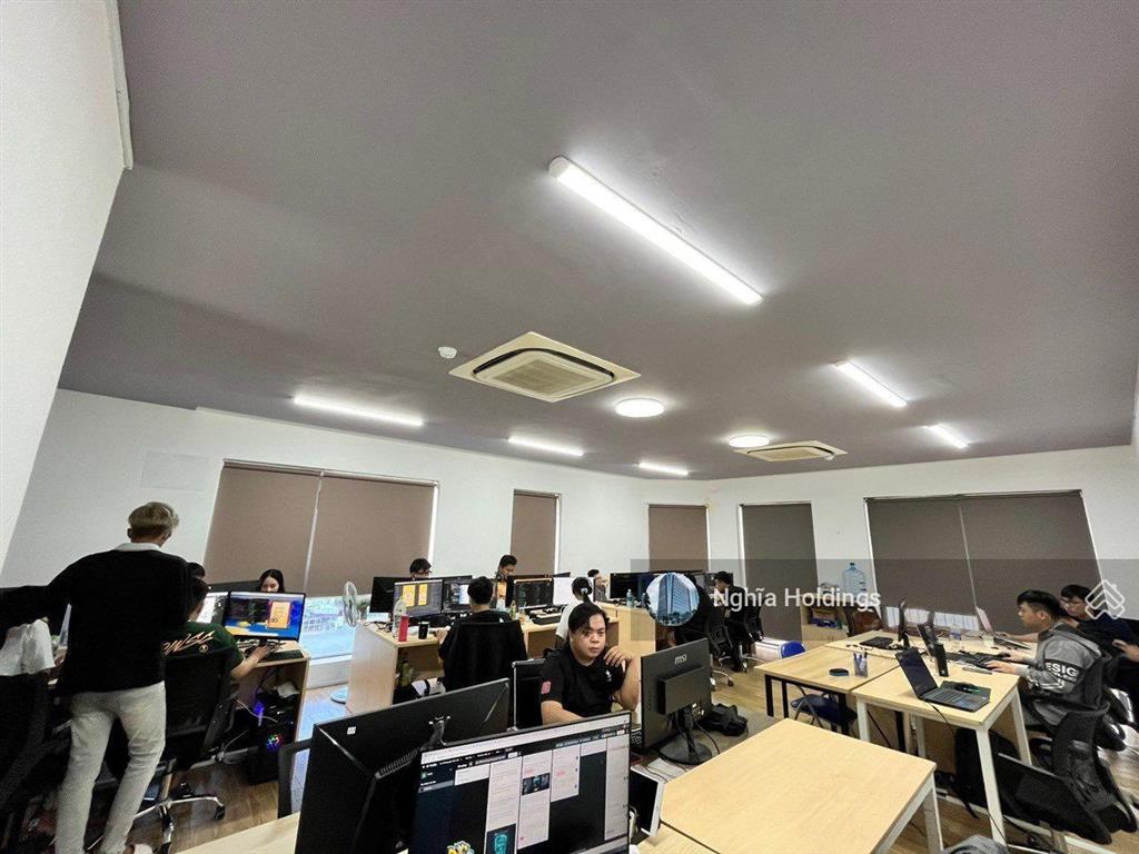 Tòa nhà mặt tiền đường trần kế xương diện tích 7x20m hầm 5 tầng cho thuê